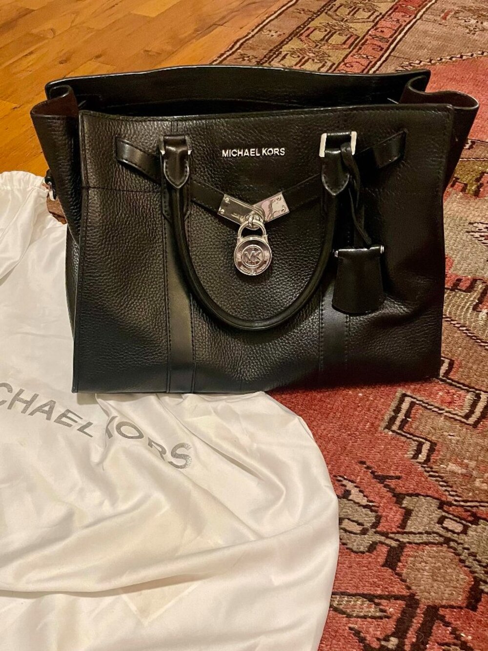 Michael Kors Nouveau Hamilton Large Pebbled Leather Satchel in Black
